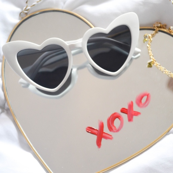 Accessories - White heart cateye sunglasses